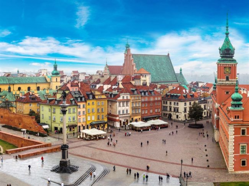 3 CAPITALES DE POLONIA CON POZNAN 